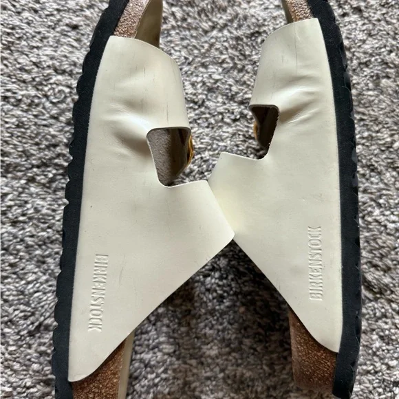 Birkenstock White/Nude Sandals with Gold Buckles - Picture 6 of 8